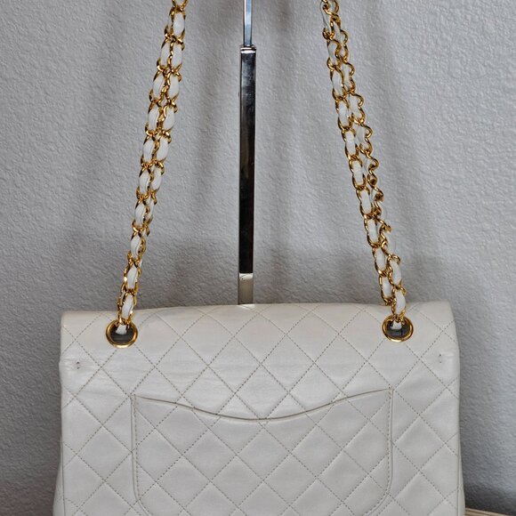 Vintage Chanel Medium 25 Classic Double Flap Lambskin Leather White and Gold - Picture 15 of 16